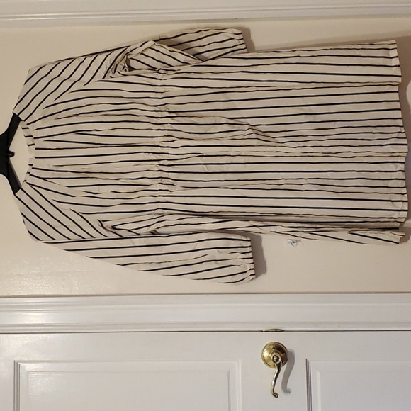 SHEIN CURVE 2XL SHORT DRESS LONG SLEEVES BEIGE WITH BLACK STRIPES - Picture 5 of 16